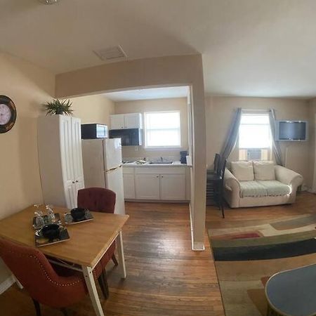Private One-Bedroom 8 -Directly Across From Beach St. Pete Beach Exteriér fotografie
