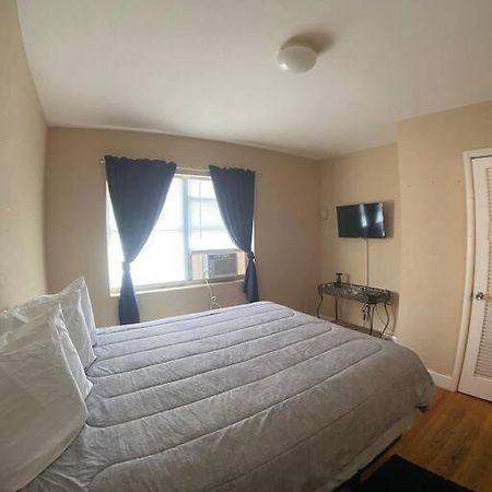Private One-Bedroom 8 -Directly Across From Beach St. Pete Beach Exteriér fotografie