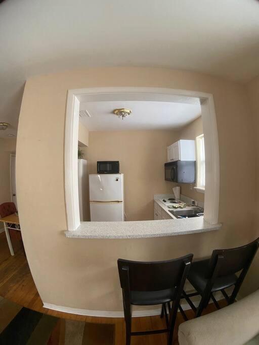 Private One-Bedroom 8 -Directly Across From Beach St. Pete Beach Exteriér fotografie